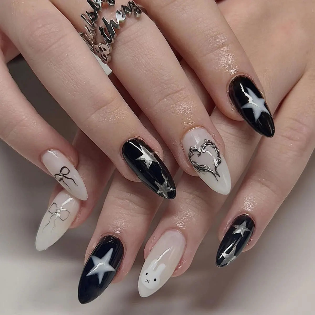 Gradient Black Press-On Nails — Y2K Star Moon Swan & Bowknot Design