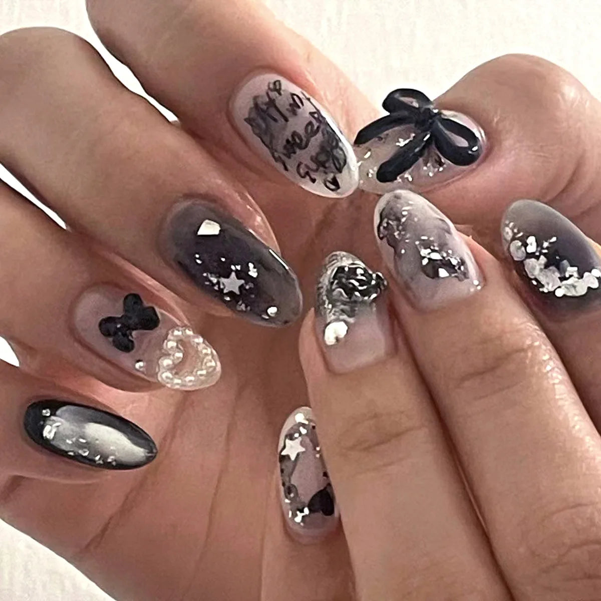 Gradient Black Press-On Nails — Y2K Star Moon Swan & Bowknot Design