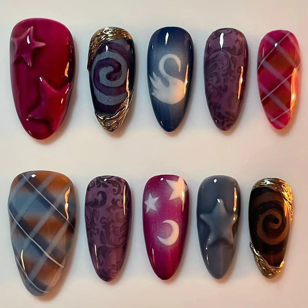 Gradient Black Press-On Nails — Y2K Star Moon Swan & Bowknot Design